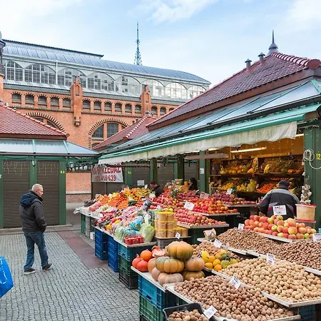 Swietojanska Апартаменты